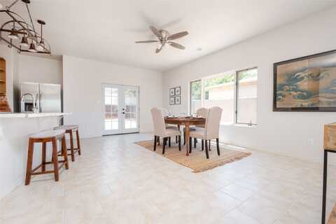 993 Calle Katarina, Santa Fe, NM 87507