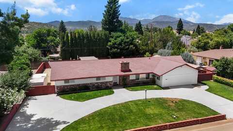 910 Hallmark Drive, Redding, CA 96001