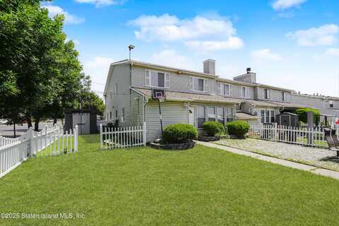 16 Melissa Street, Staten Island, NY 10314