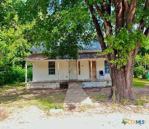 303 N Rusk Avenue, Cameron, TX 76520
