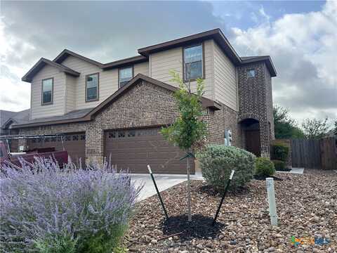 665 Creekside Circle, New Braunfels, TX 78130