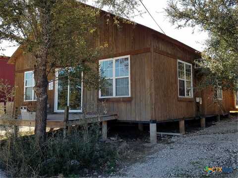 2413 Fuller Drive, Canyon Lake, TX 78133