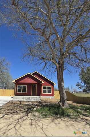 410 W Trinity Street, Luling, TX 78648