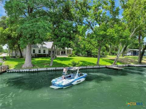1113 E Zipp Road, New Braunfels, TX 78130