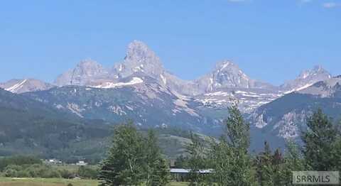 3733 Glory Way, Driggs, ID 83422