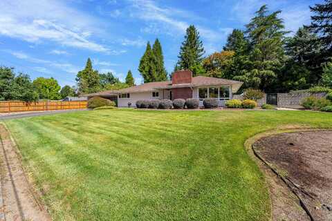 1430 SE Rogue Drive, Grants Pass, OR 97526