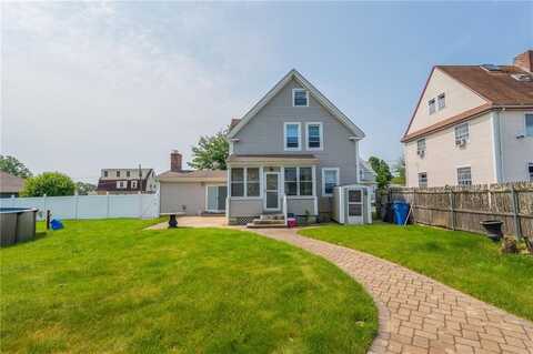 75 Gladstone Street, Cranston, RI 02920