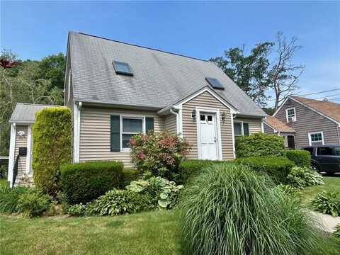 164 Knotty Oak Road, Coventry, RI 02816