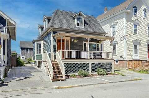 6 Pond Avenue, Newport, RI 02840