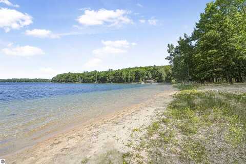 1352 Down Hill Lane, Traverse City, MI 49696