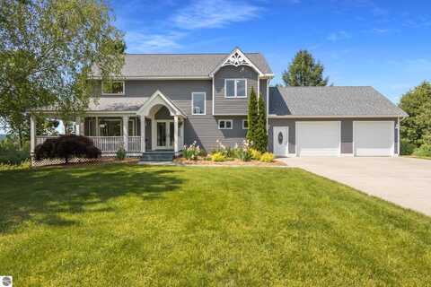 7360 S Upper Orchard Road, Cedar, MI 49621