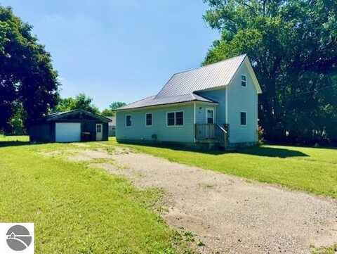 219 Grafton Avenue, Alma, MI 48801