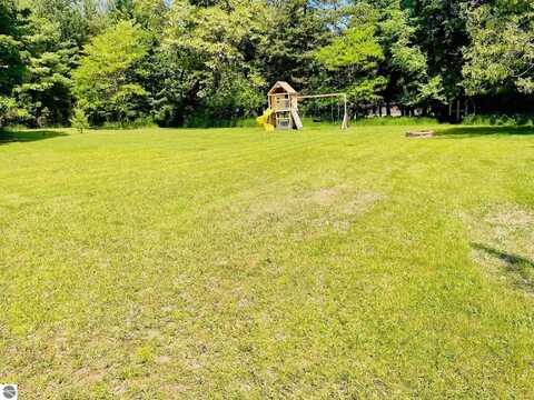 2 Park Street, Bellaire, MI 49615