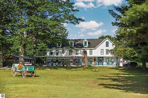 18599 Mission Road, Traverse City, MI 49686
