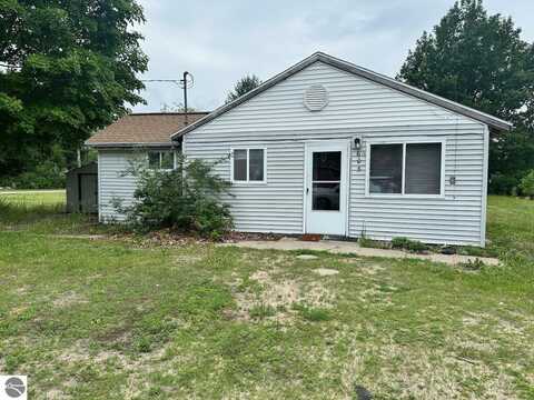 605 N Cherry Street, Kalkaska, MI 49646