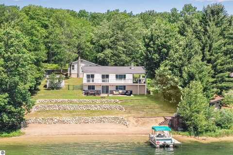 428 Island View Drive, Traverse City, MI 49696