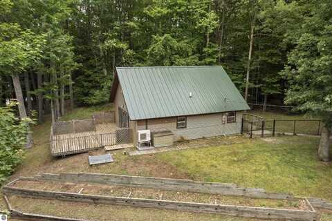 4382 S Vandervoight, Traverse City, MI 49696