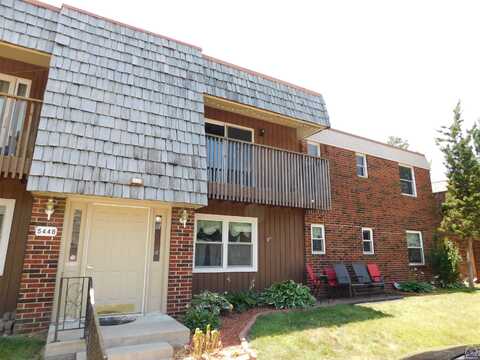 5448 SW 12th TER, Topeka, KS 66604