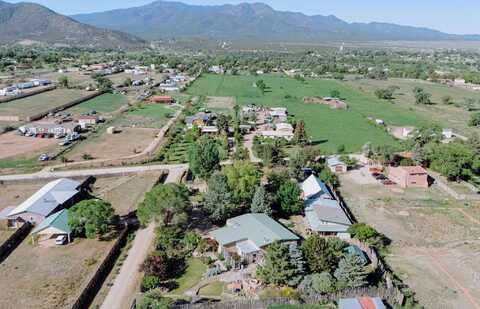 40 La Morada, Ranchos de Taos, NM 87557