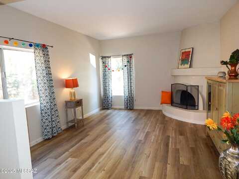 5001 E Silver Street, Tucson, AZ 85712