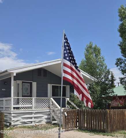 321 SMITH Avenue, Big Piney, WY 83113