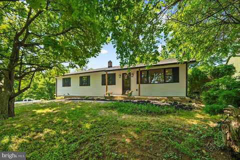 261 INDIAN LANE, BOYERTOWN, PA 19512