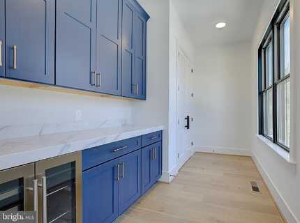 48A E LAKE DRIVE, ANNAPOLIS, MD 21403