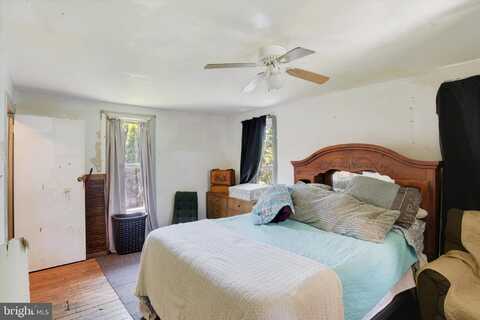 1323 5TH STREET, ENOLA, PA 17025