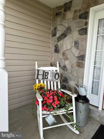 61 TWICKENHAM DRIVE, MARTINSBURG, WV 25403