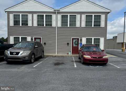 427 W MAIN STREET, NEW HOLLAND, PA 17557