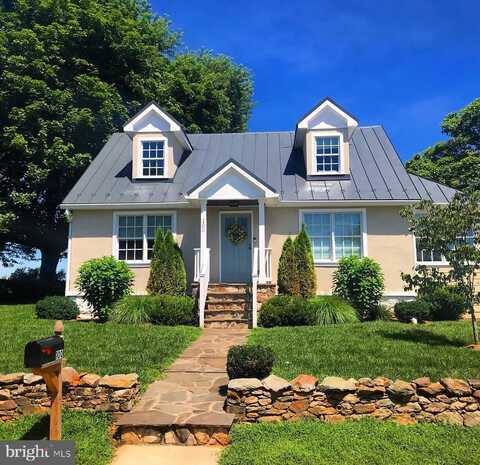 100 MARSHALL STREET, MIDDLEBURG, VA 20117