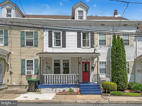 702 N WARREN STREET, ORWIGSBURG, PA 17961