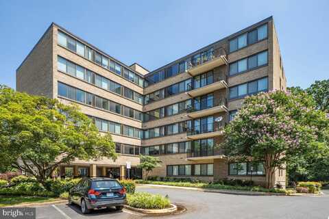 600 ROOSEVELT BOULEVARD, FALLS CHURCH, VA 22044
