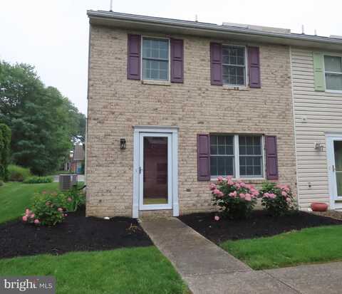 11 BEACON COURT, CHAMBERSBURG, PA 17202
