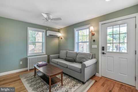 2444 S OAKLAND STREET, ARLINGTON, VA 22206