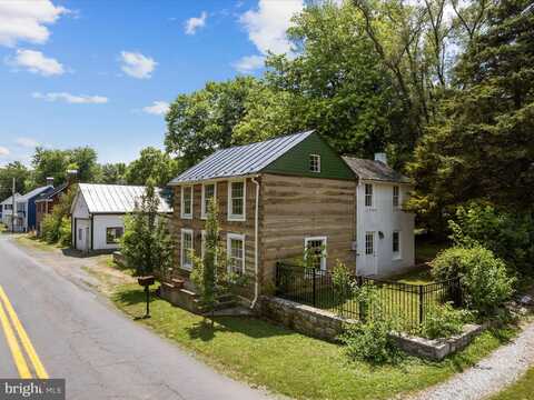 7405 QUEEN STREET, KEARNEYSVILLE, WV 25430