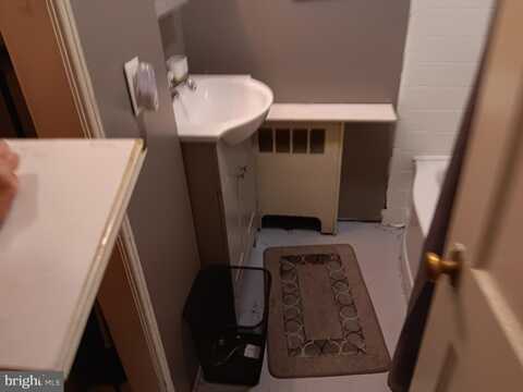 517 WILTSHIRE ROAD, UPPER DARBY, PA 19082