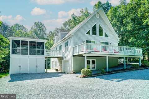 444 POINT DRIVE, BUMPASS, VA 23024
