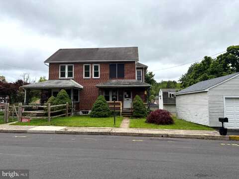 100 WALNUT STREET, GREEN LANE, PA 18054