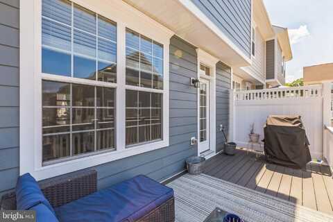 301 BUCKEYE CIRCLE, LA PLATA, MD 20646