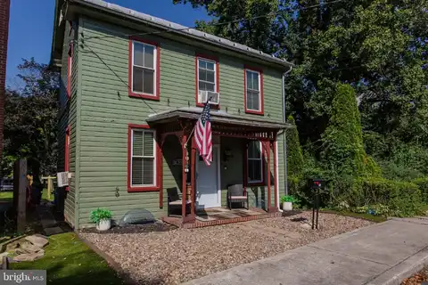 118 N PRINCE STREET, SHIPPENSBURG, PA 17257
