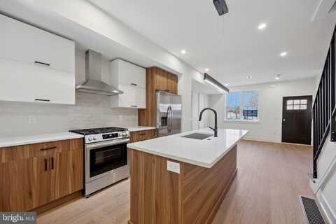 2504 E CUMBERLAND STREET, PHILADELPHIA, PA 19125