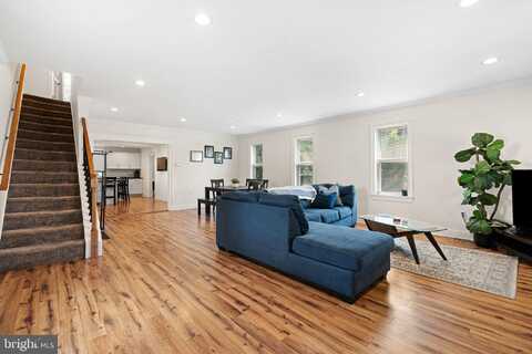 1009 PENNSYLVANIA AVENUE, PROSPECT PARK, PA 19076
