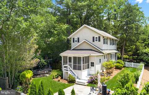 201 PENNSYLVANIA AVENUE, FALLS CHURCH, VA 22046