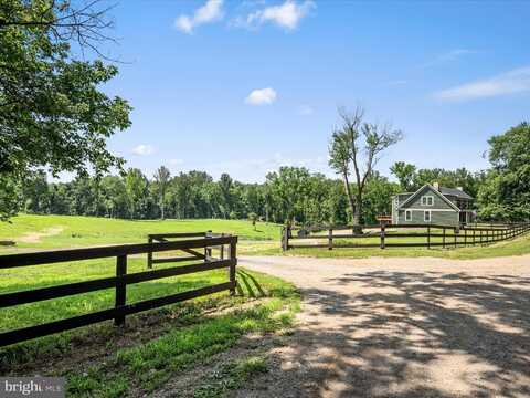 19164 BLACK OAK ROAD, PURCELLVILLE, VA 20132
