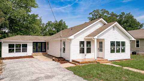 129 Ridgeway Avenue, Church Hill, TN 37642