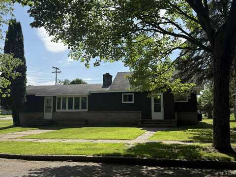 440 Balsam, Kingsford, MI 49802