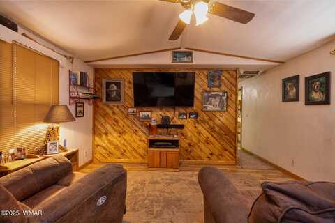 2185 Wildlife Trail, Overgaard, AZ 85933