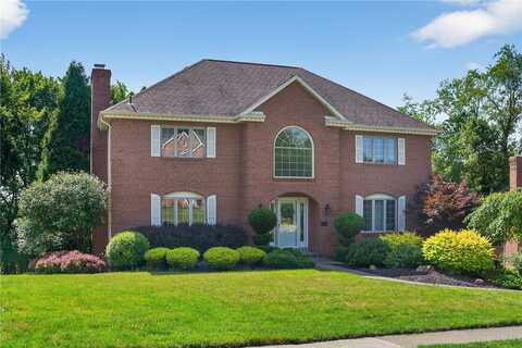 2455 Dogwood Dr, Sewickley, PA 15090