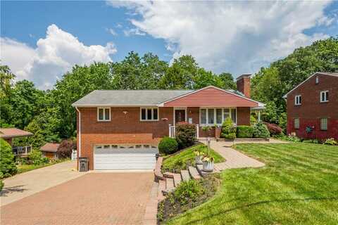 404 Clair Dr, St Clair, PA 15241